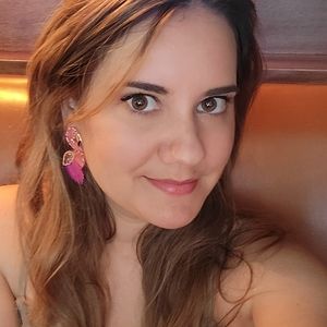 Meet your Posher, Estephania